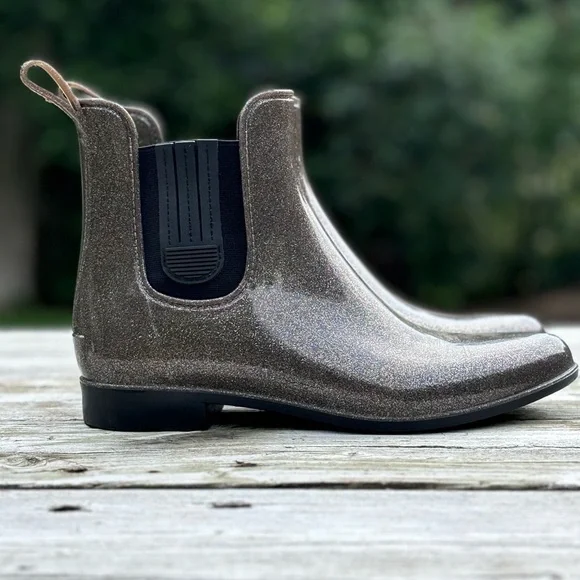 London Fog waterproof Chelsea rain boots - Picture 2 of 11